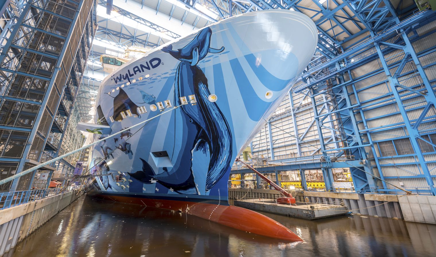 Die Norwegian Bliss im Baudock in der Meyer Werft