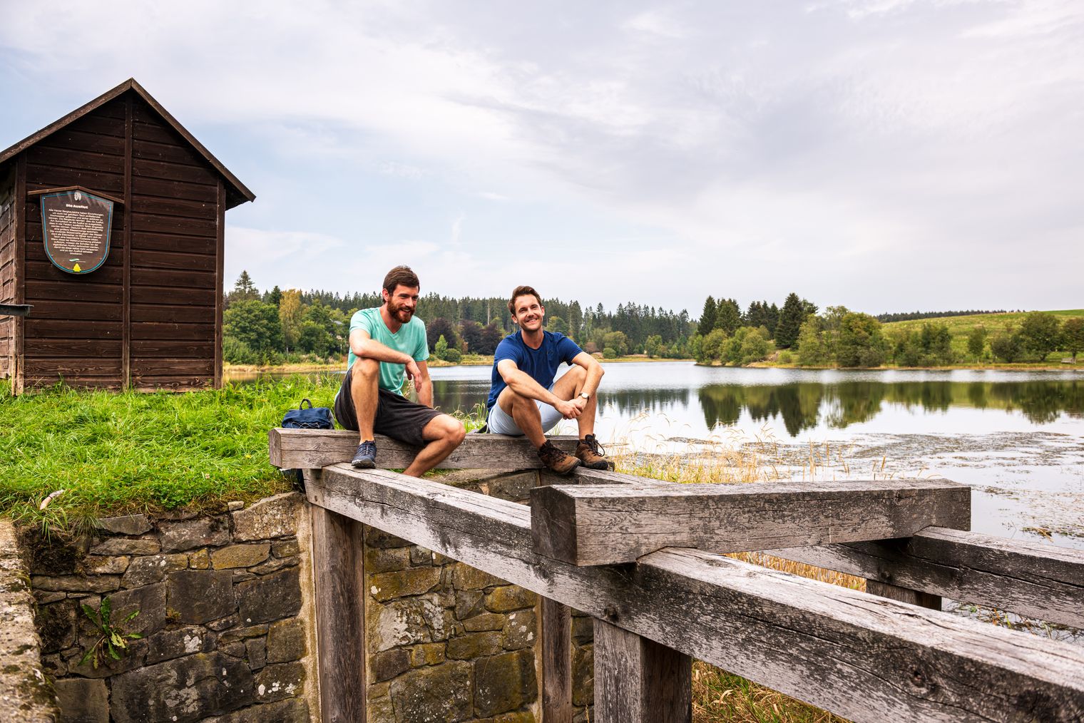 Wanderpause am Ziegenberger Teich