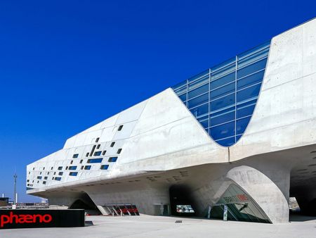 Außenarchitektur des phenos