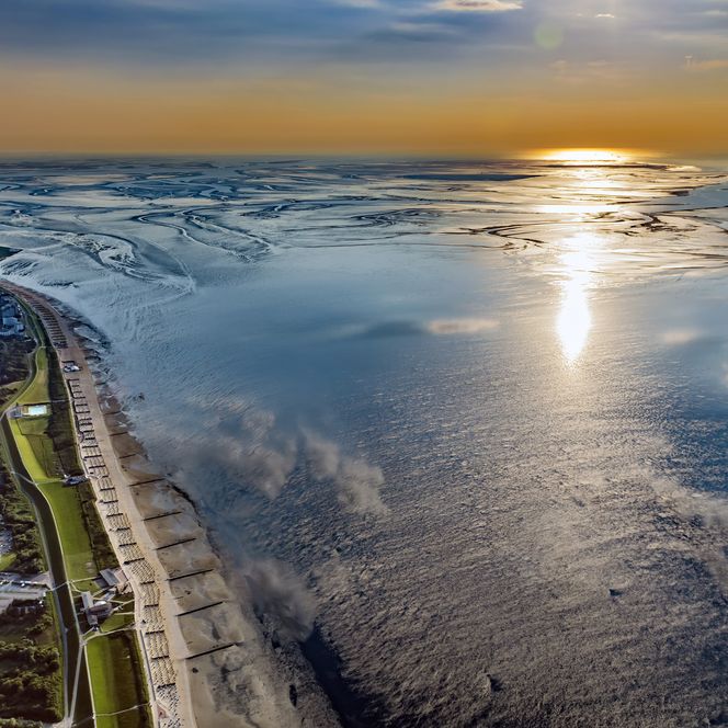 Küsten- Landschaft am Sandstrand in Duhnen 
