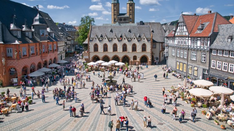 Marktplatz in Goslar, © GOSLAR marketing GmbH / Stefan Schiefer