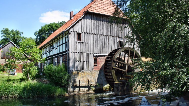 Eltzer Mühle an der Fuhse, © Dieter Goldmann / pixelio