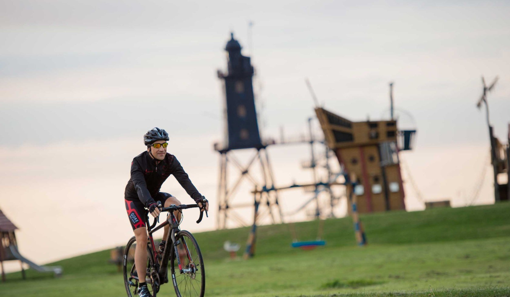 Rennradfahrer an der Wurster Nordseeküste, © Cuxland-Tourismus