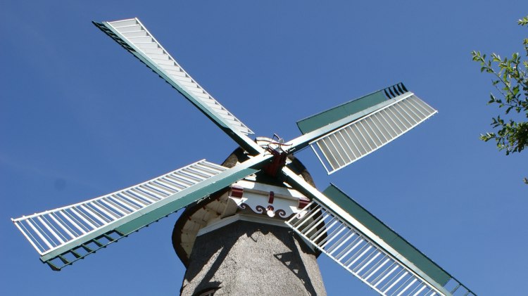 alte Windmühle, © Verkehrsverein Aurich / Marco Bordasch