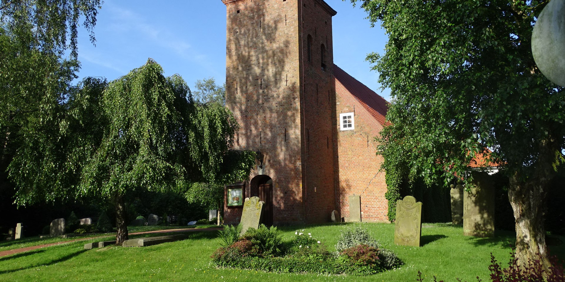 St.-Anna-Kirche in Großenmeer, © Touristikverein Ovelgönne e.V / Gaby Schröder