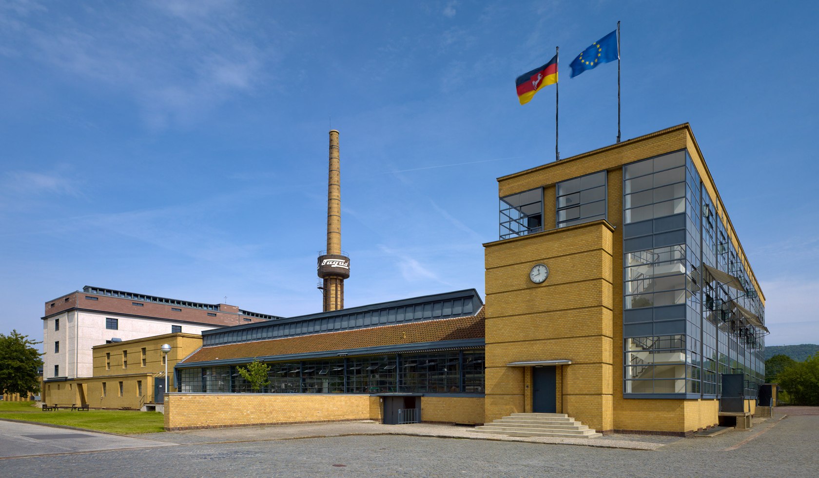 Produktions- und Hauptgebäude des Fagus-Werkes (Süd-West-Ansicht), © Fagus-GreCon Grten GmbH &amp; Co. KG/ Karl Schünemann