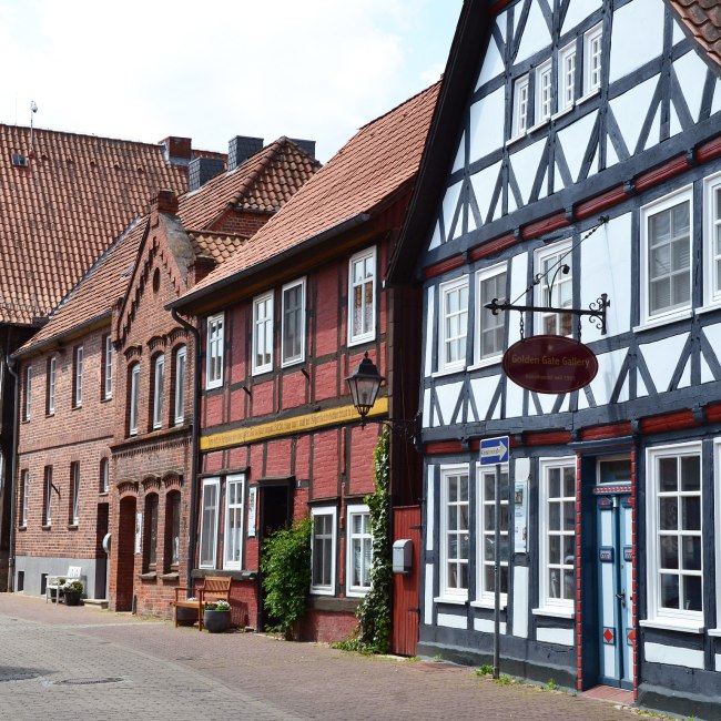Die schönen Fachwerkhäuser in Hitzacker., © Marketingbüro Elbe-Wendland / Laura Selenz