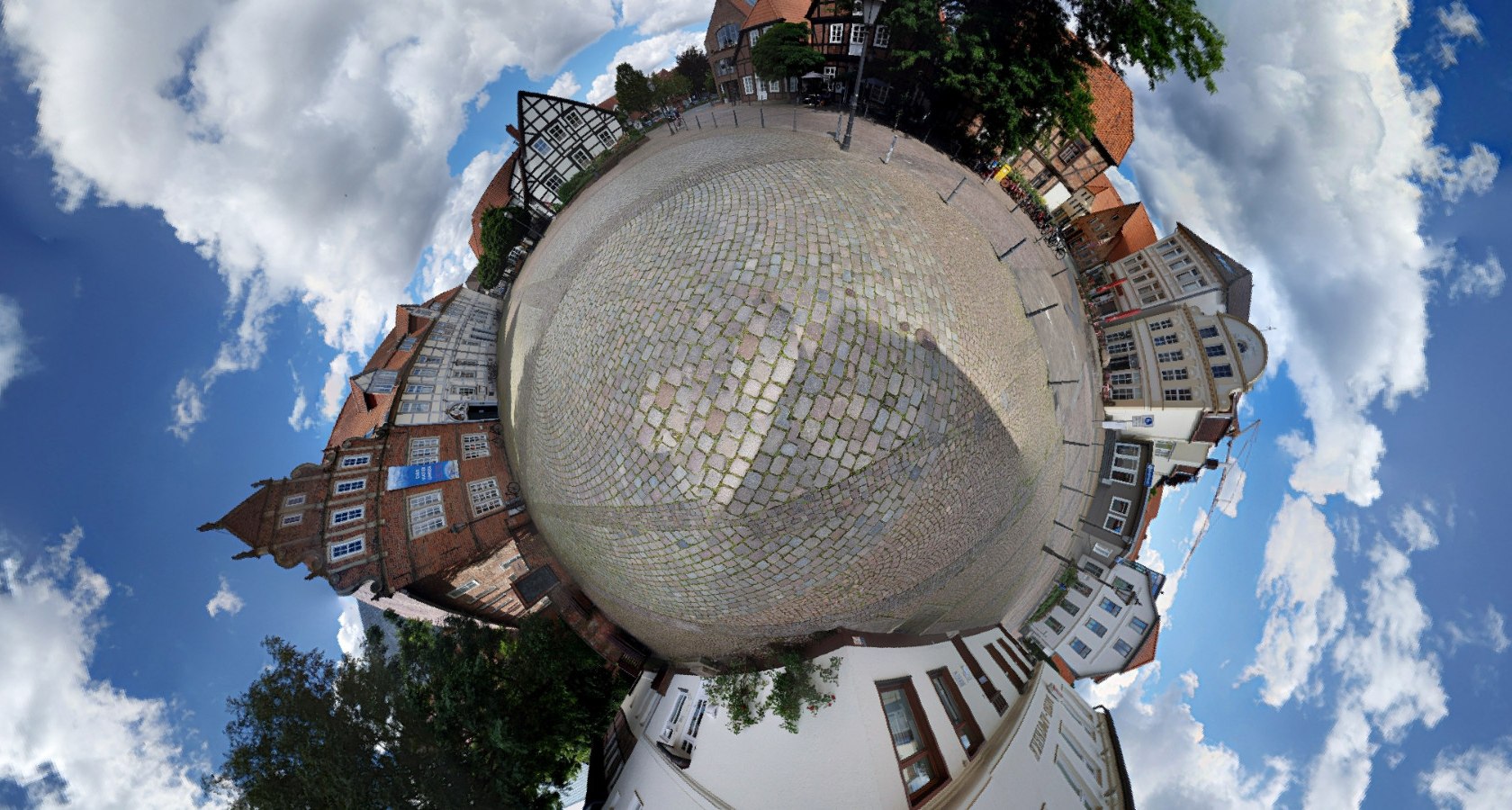 360 Grad Aufnahme vom Domplatz in Verden, © aboutcities / Annkathrin Sommer