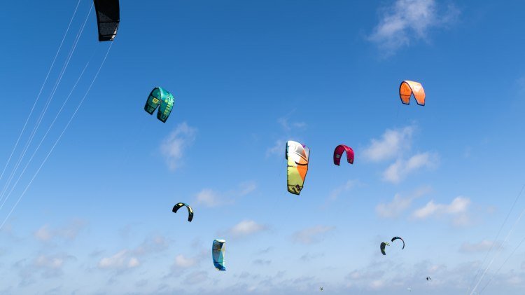 Wind- und Kitesurfen, © Eefje`s Images
