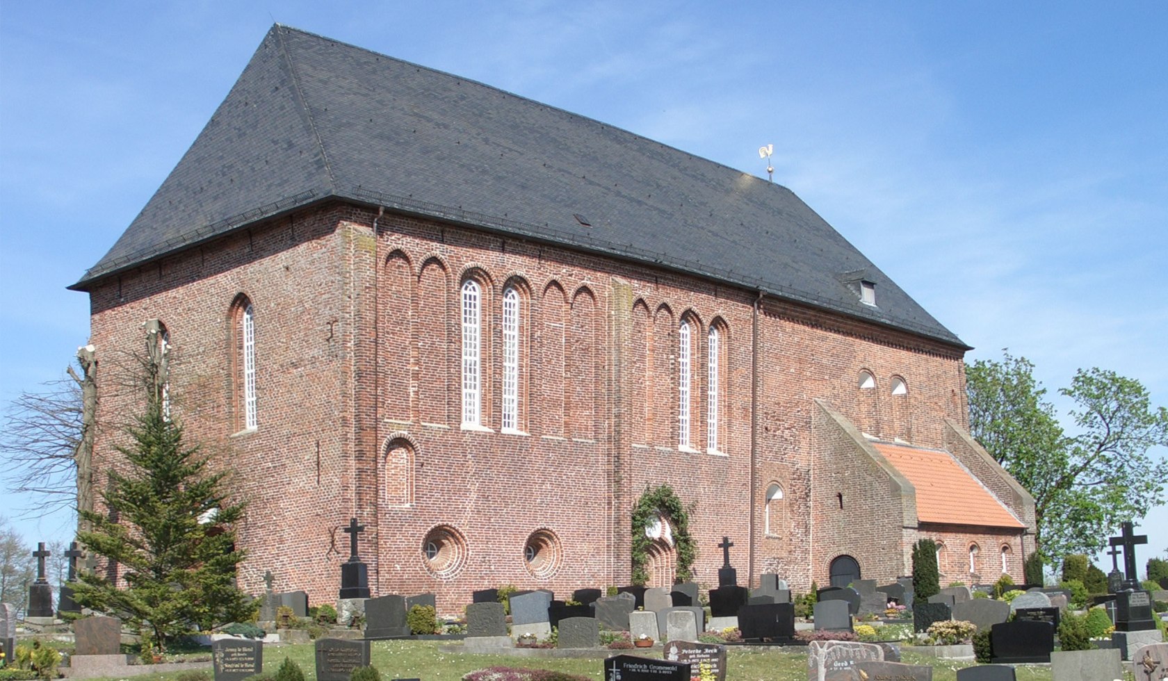 Kirche Engerhafe, © Helmut Kirschstein / Helmut Kirschstein