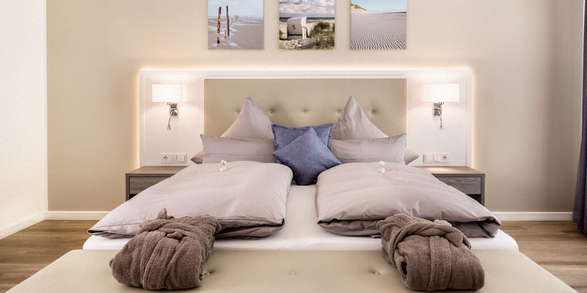 Doppelbett im Studiozimmer, © Inselhof Borkum