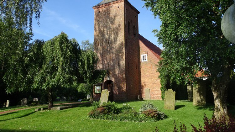 St.-Anna-Kirche in Großenmeer, © Touristikverein Ovelgönne e.V / Gaby Schröder