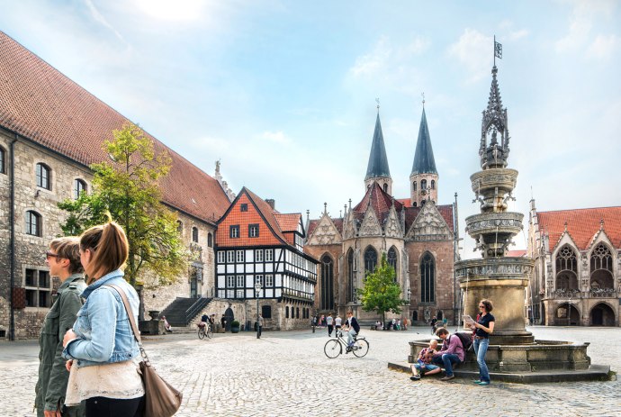 Die Löwenstadt Braunschweig hat mit ihren zahlreichen Sehenswürdigkeiten, Museen und Restaurants vieles für Städtereisende zu bieten, © Braunschweig Stadtmarketing GmbH/Marek Kruszewski