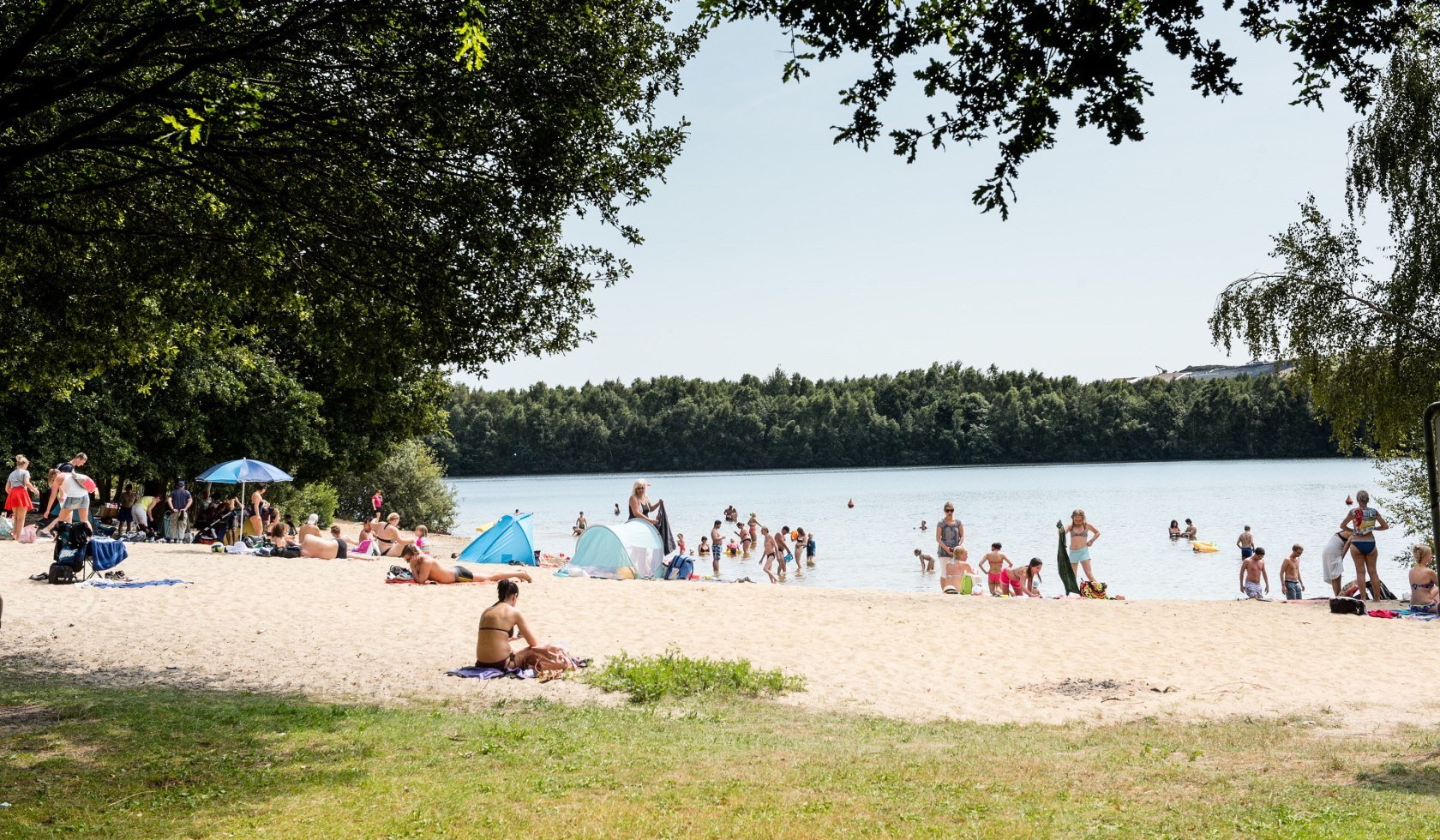 Badestrand am Altwarmbüchener See, © Region Hannover / Thomas Langreder