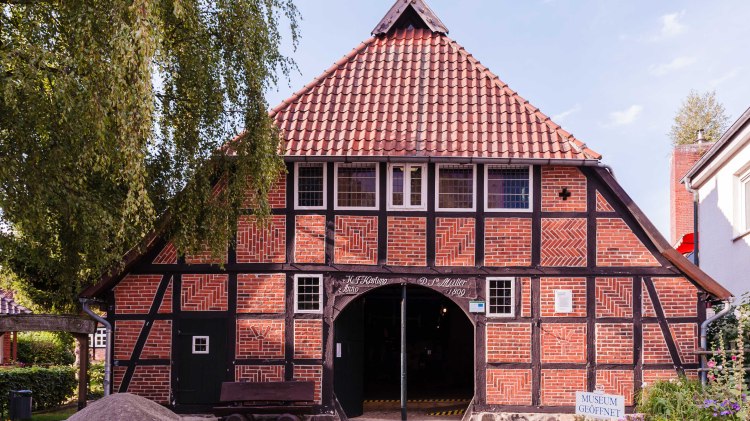 Bergen Römstedthaus, © Lüneburger Heide GmbH