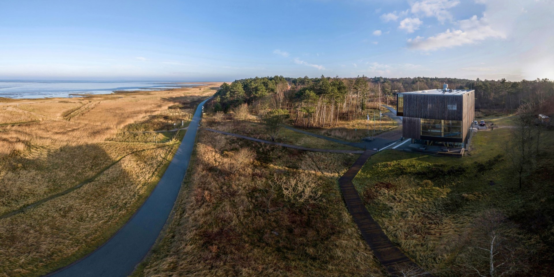 Außenansicht und Umgebung Wattenmeer-Besucherzentrum Cuxhaven, © TMN/ Burmann