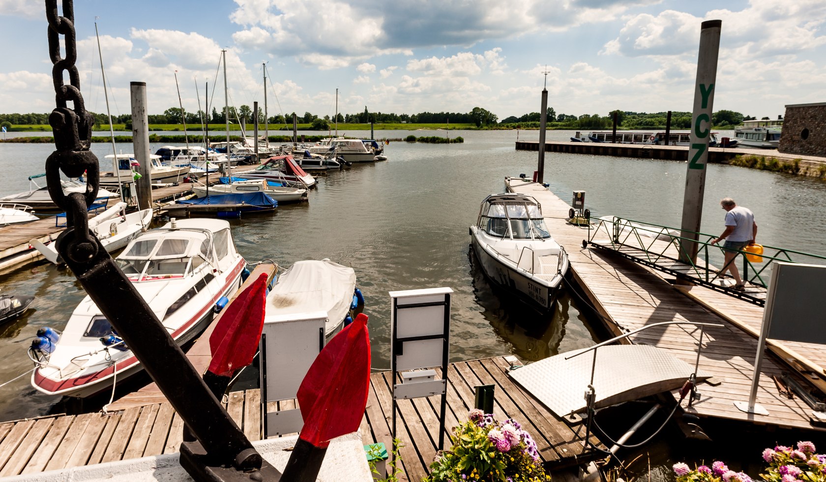 Sportboothafen an der Elbe, © Kurs Elbe / Markus Tiemann