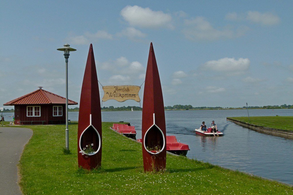 Paddel und Pedalstation am Großen Meer in Südbrookmerland, © Ostfriesland Tourismus GmbH