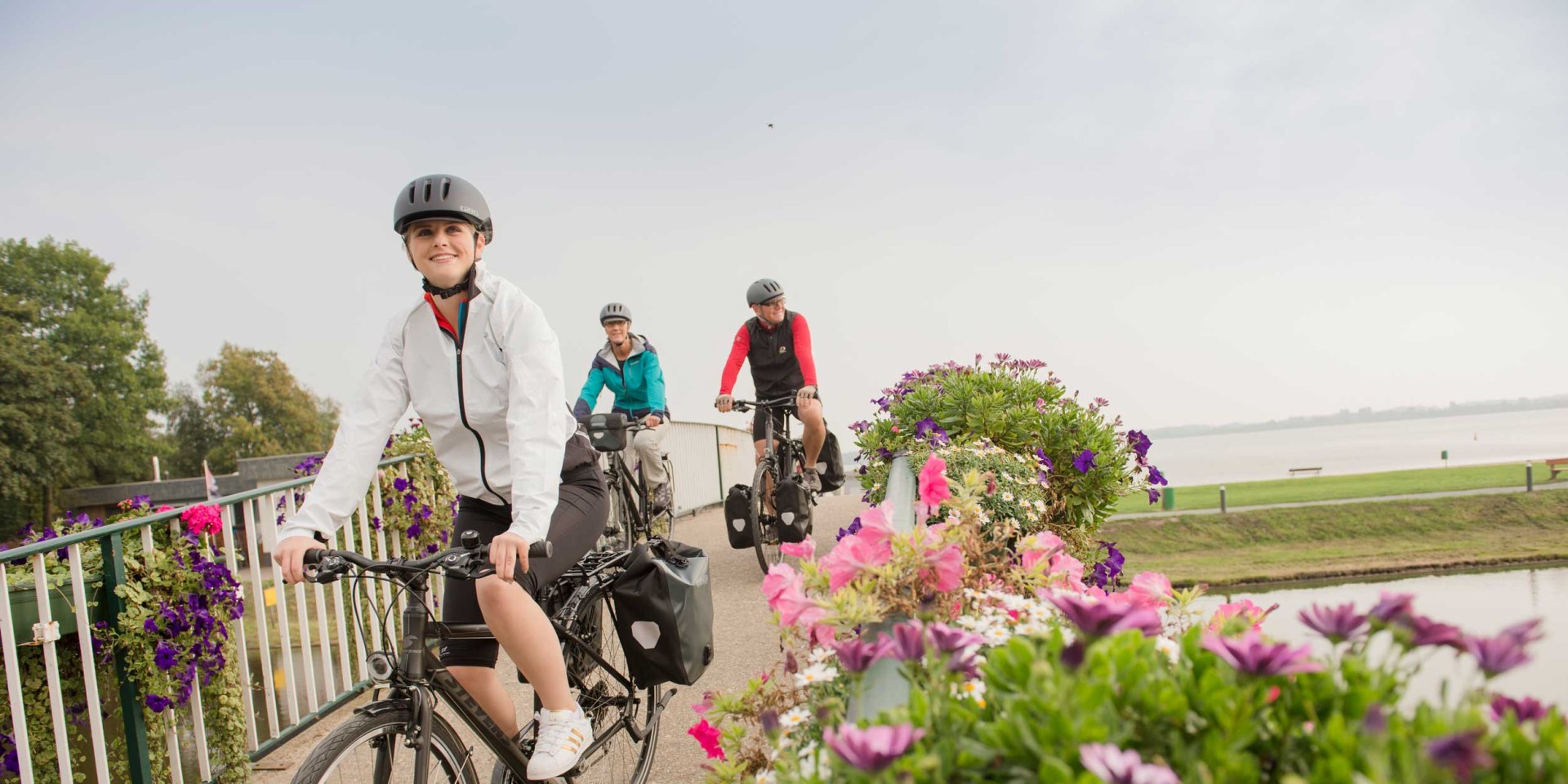 Radfahrer in Bad Bederkesa, © Cuxland-Tourismus / Nele Martensen